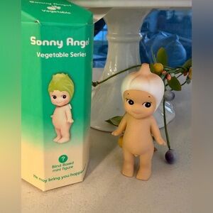 Sonny Angel Vegetable Series Mini Figure - Garlic Head
